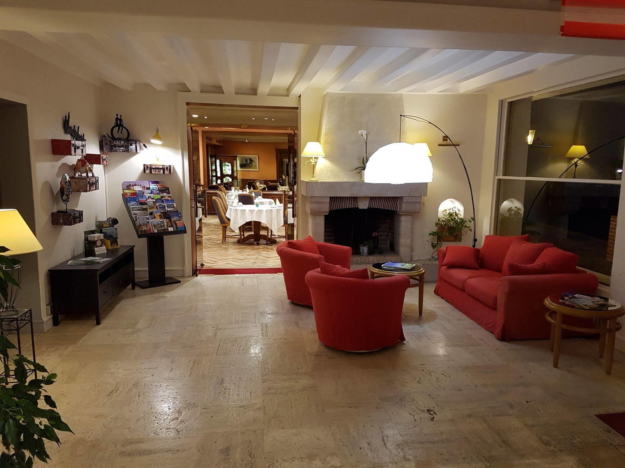 Logis Hôtel Le Rivage Gien Exterior foto